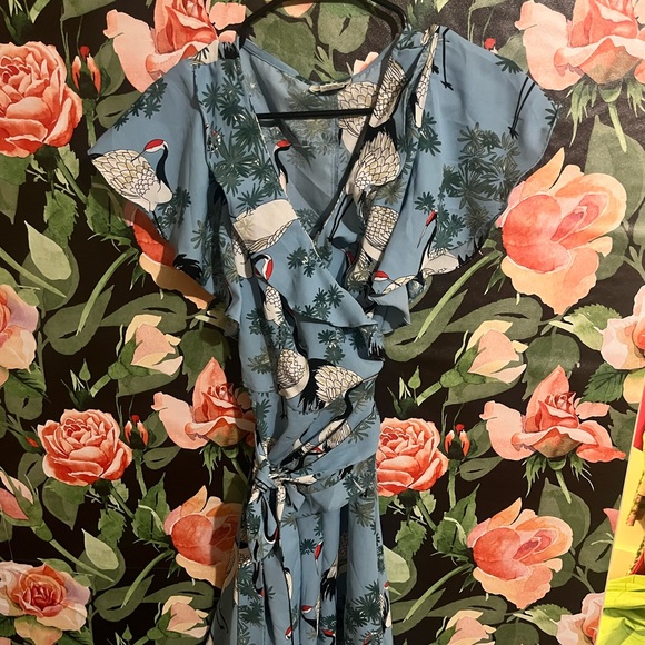 Unique Vintage Retro Crane Bird Ruffle Wrap Winged Flutter Sleeve Dress - Picture 2 of 4